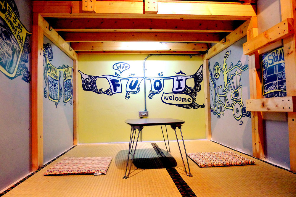 Fuqi Hostel - Heping Tajnan Kültér fotó