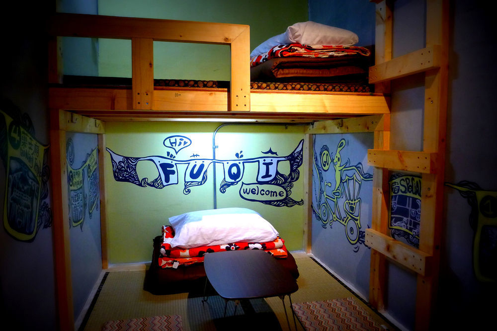 Fuqi Hostel - Heping Tajnan Kültér fotó